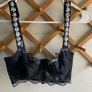 Victoria's Secret Sz 32d bra
